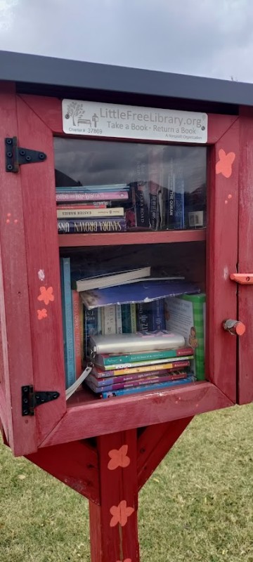 Little Free Library #37869